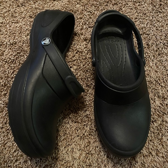 crocs women's mercy clog